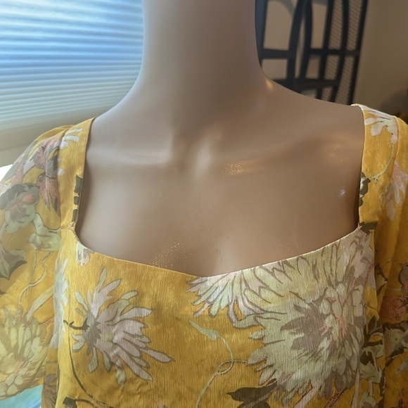 H&M Floral Yellow Crop Top Blouse Draw String Back Low Cut Women’s Summer - Picture 4 of 9